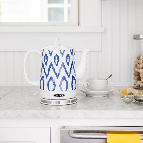 6 Safest Electric Tea Kettles Without Plastic with Reviews